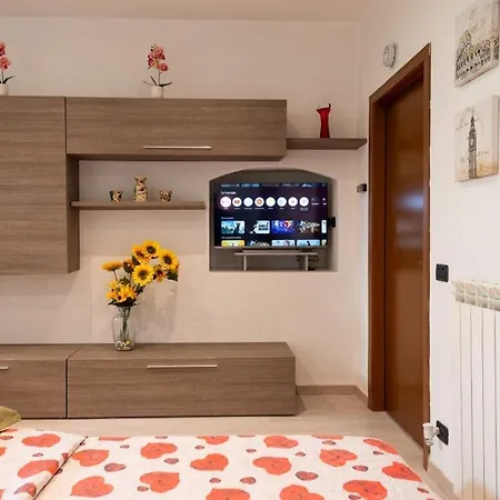 Sunflower - Modern On Maggiore 아파트 *