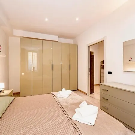 Sunflower - Modern On Maggiore Verbania