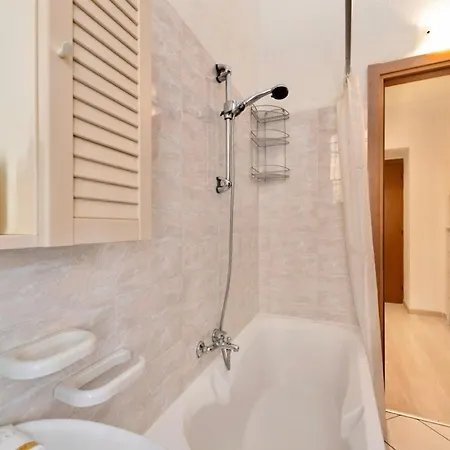 شقة Sunflower - Modern On Maggiore فيربانيا