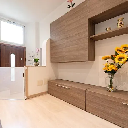 Sunflower - Modern On Maggiore 베르바니아