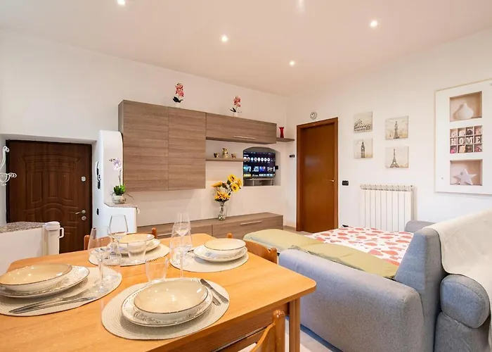 Sunflower - Modern On Maggiore 베르바니아